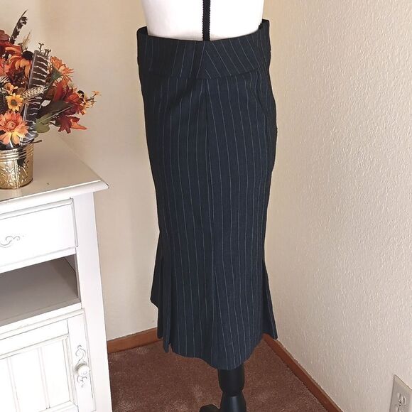 Portmans Pin Striped Skirt - Picture 4 of 10